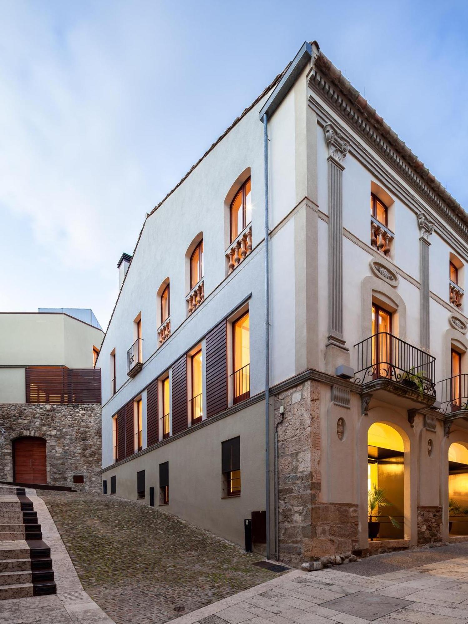 Casa Marcial (Adults Only) Hotell Besalú Exteriör bild